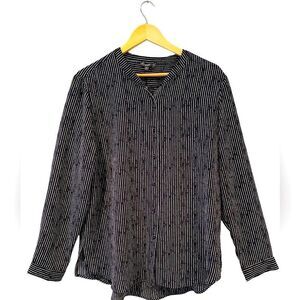 Adrianna Papell- Black and White Striped Button-Up Shirt